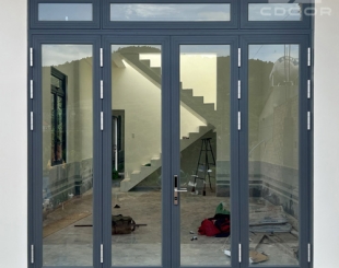 CỬA NHÔM MẪU 1 